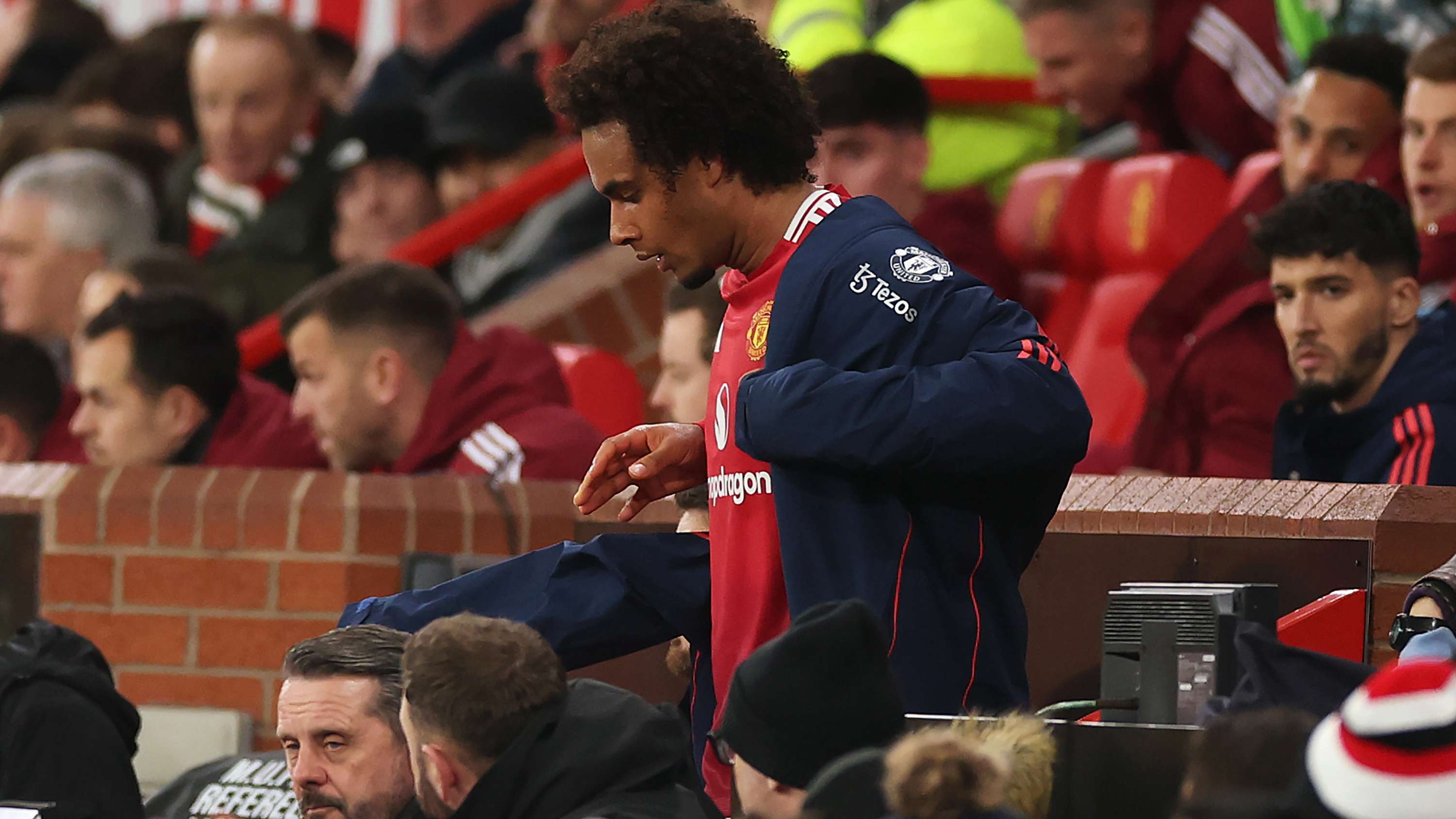 等年轻球员 等年轻球员